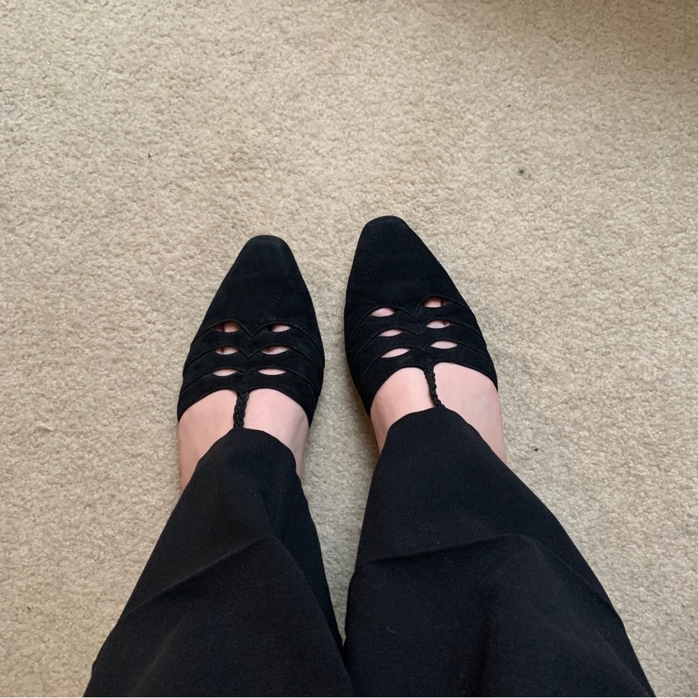 faux suede black pointed toe flats w/ tiny 1/2” heel
